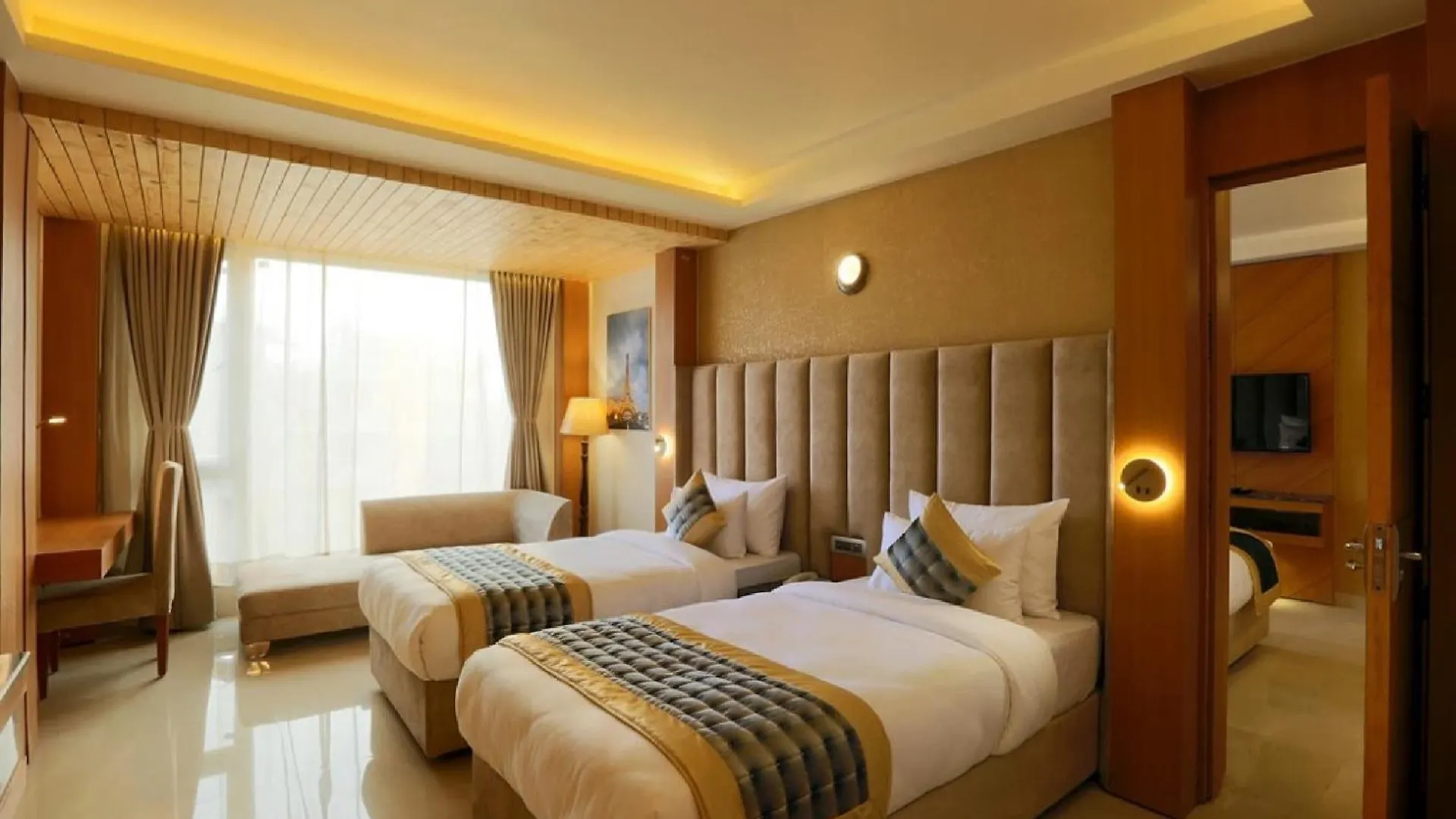 Hotel Cardinal Oxmo Aerocity Delhi Airport Nové Dillí 4*,  Indie
