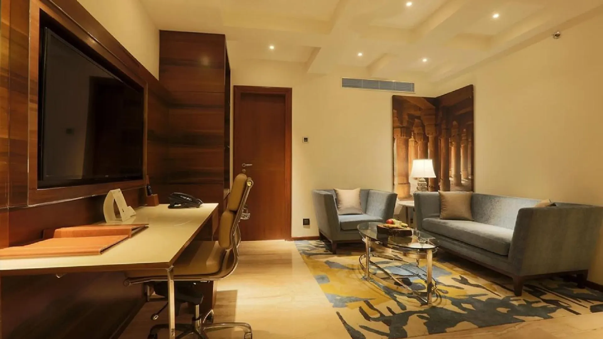 Hotel Cardinal Oxmo Aerocity Delhi Airport New Delhi Indien