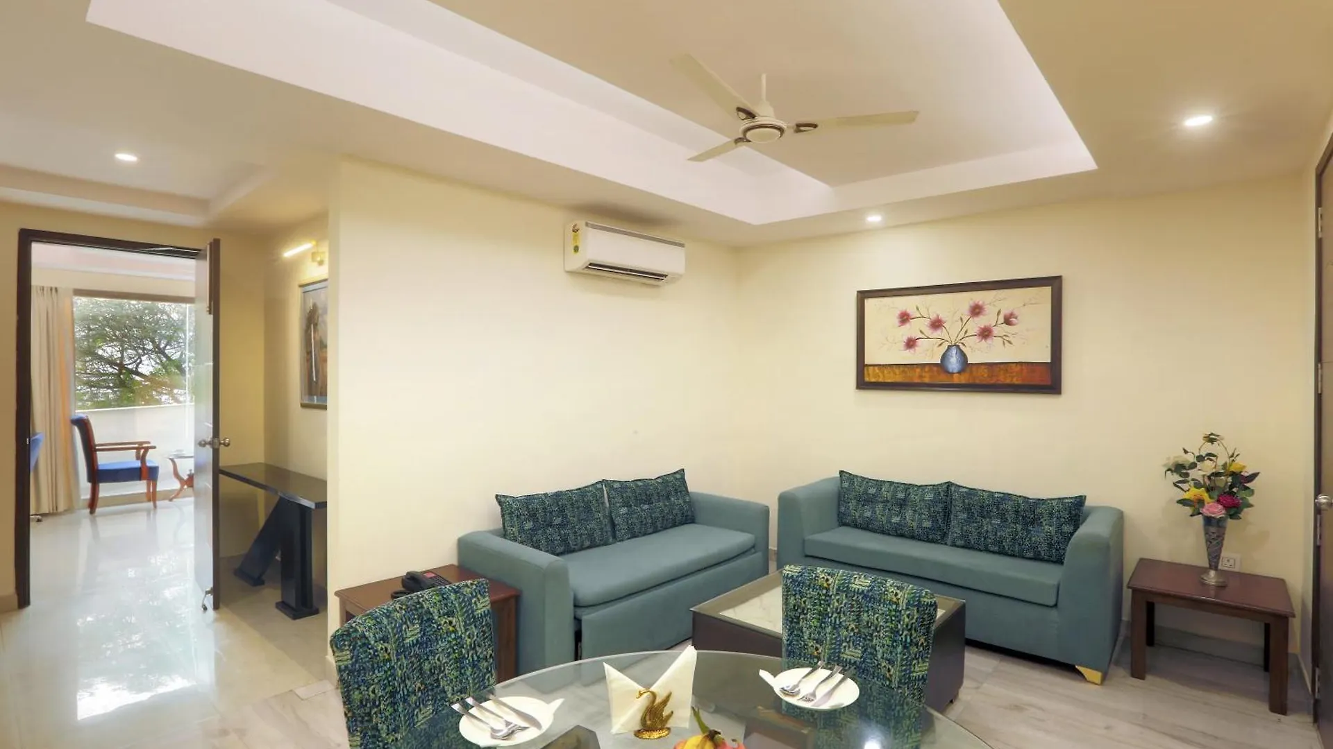 Hotel Cardinal Oxmo Aerocity Delhi Airport New Delhi